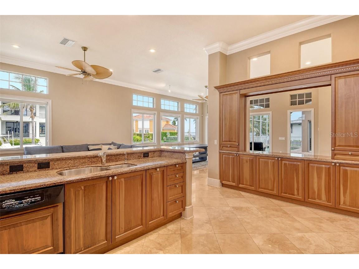 591 Putting Green Lane Longboat Key FL 34228 A4664198 image24