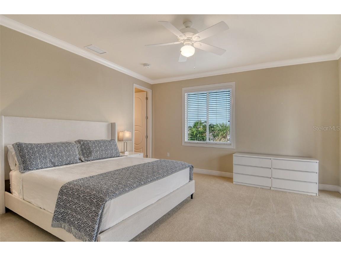 591 Putting Green Lane Longboat Key FL 34228 A4664198 image36