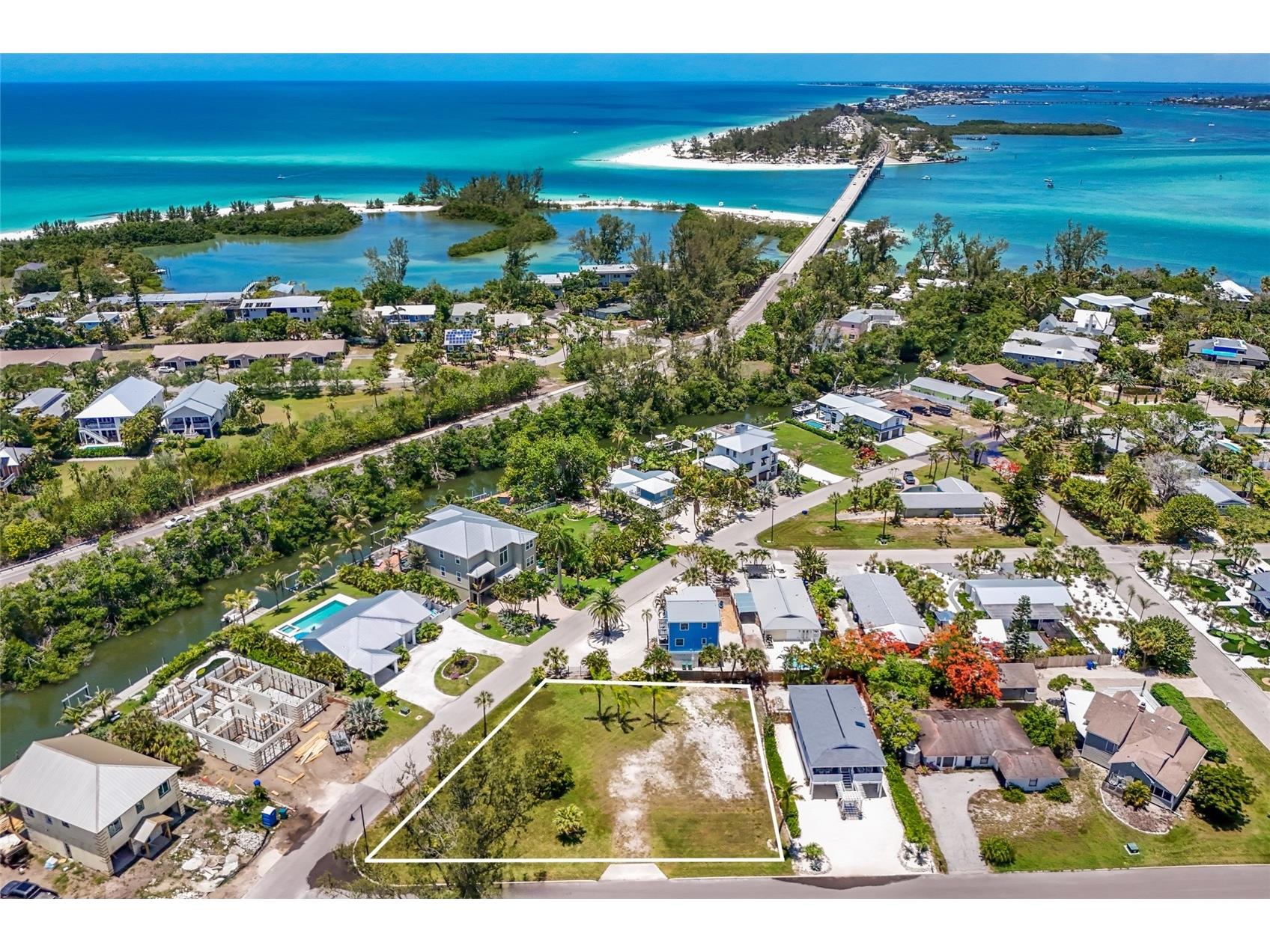 591 Russell Street Longboat Key FL 34228 A4694355 image1