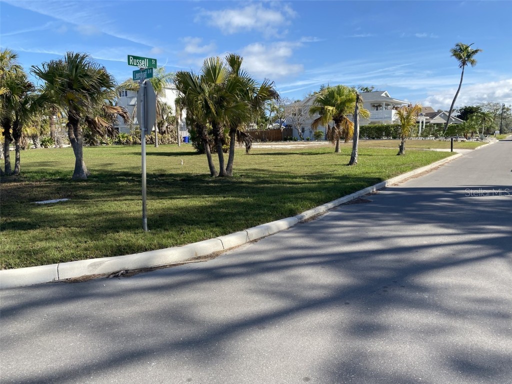 591 Russell Street Longboat Key FL 34228 TB8367976 image1