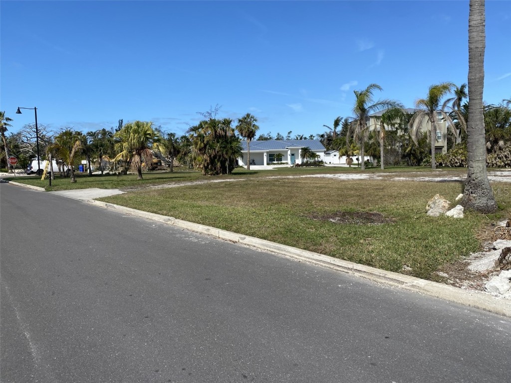 591 Russell Street Longboat Key FL 34228 TB8367976 image2