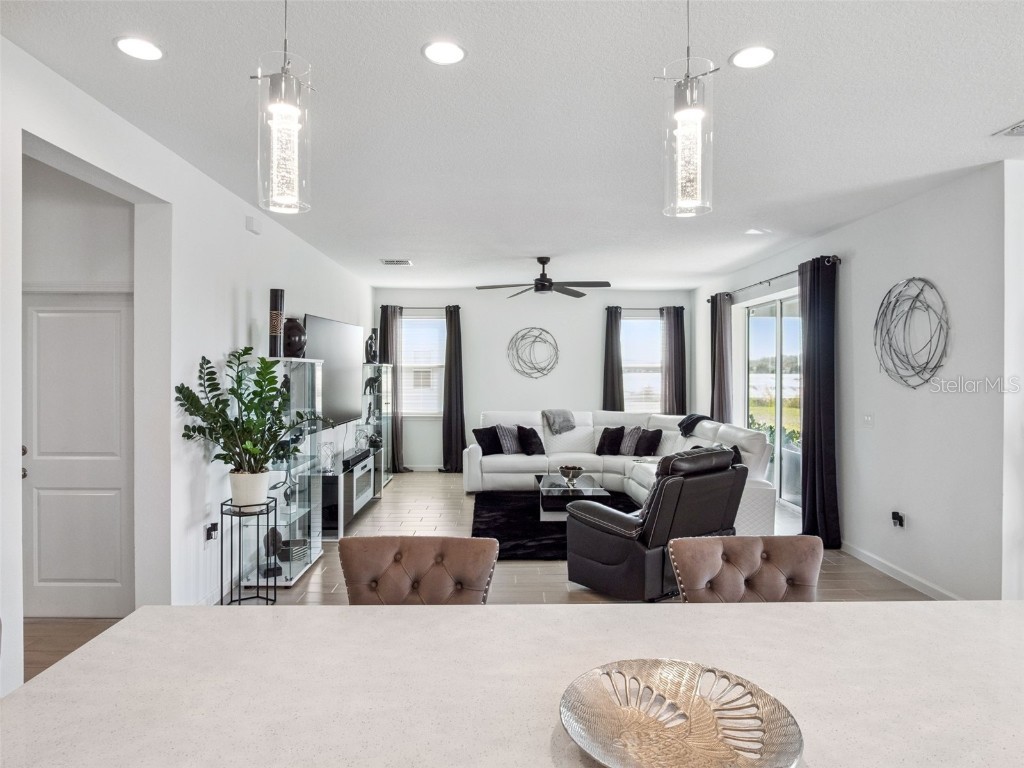 591 Via Bella Court Howey In The Hills FL 34737 O6366045 image12