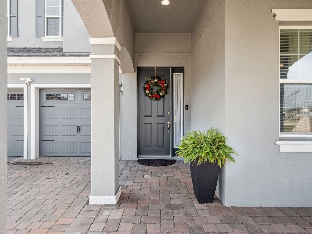 591 Via Bella Court Howey In The Hills FL 34737 O6366045 image3