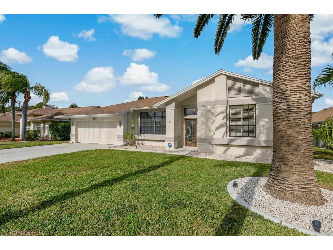 591 Waterford Circle W Tarpon Springs FL 34688 W7870777 image1