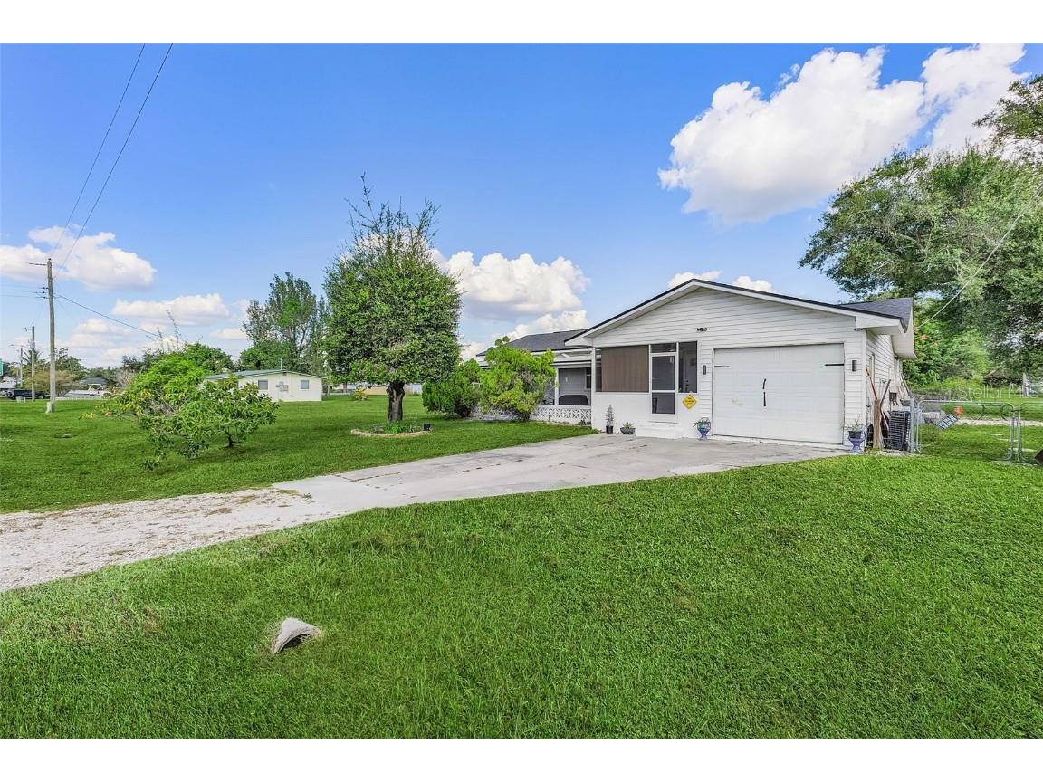 5910 Oakview Lane Punta Gorda FL 33950 TB8442880 image1