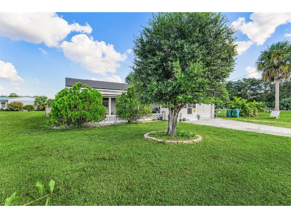 5910 Oakview Lane Punta Gorda FL 33950 TB8442880 image2