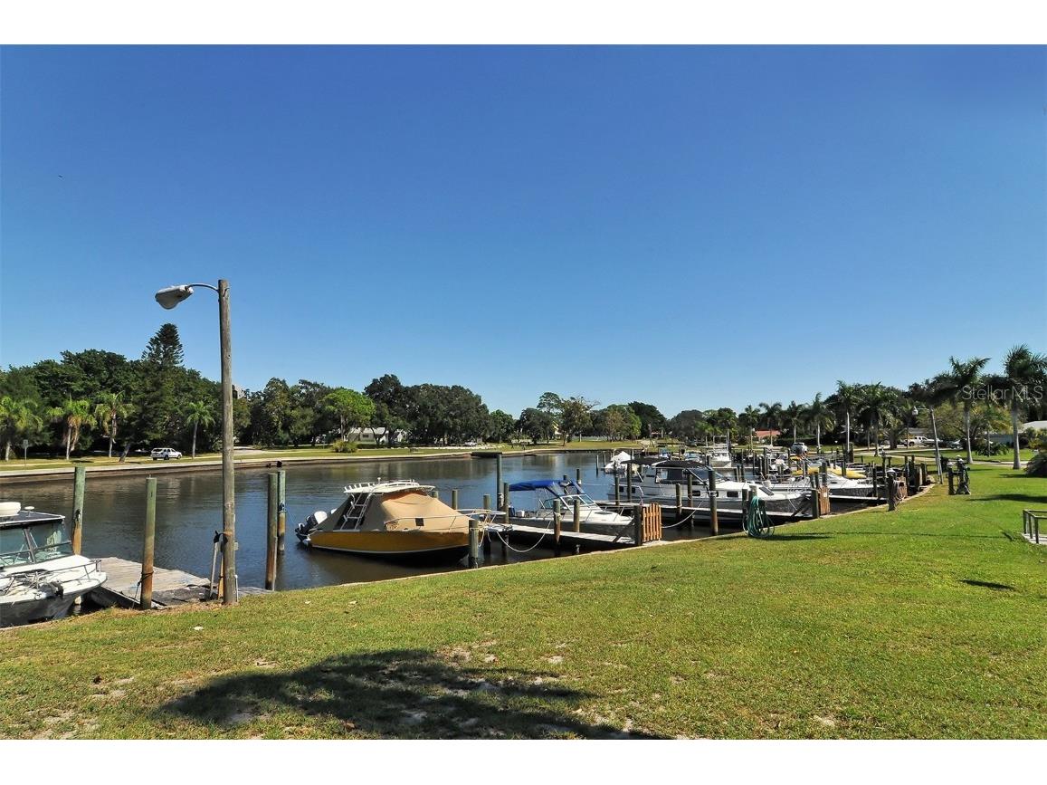 5911 39th Avenue W Bradenton FL 34209 A4666931 image35