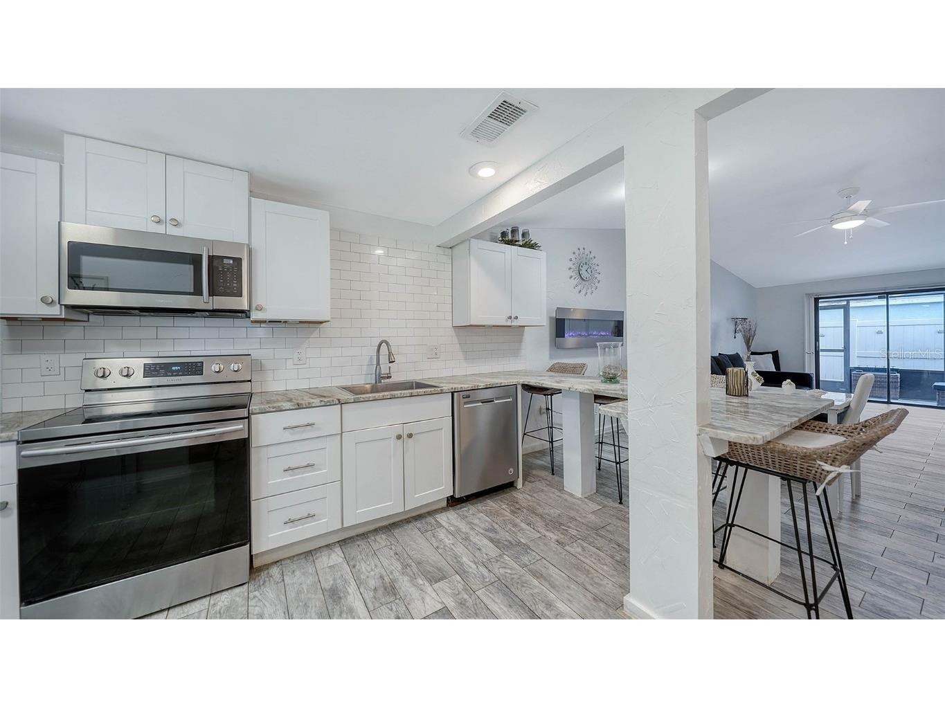 5911 39th Avenue W Bradenton FL 34209 A4667258 image23