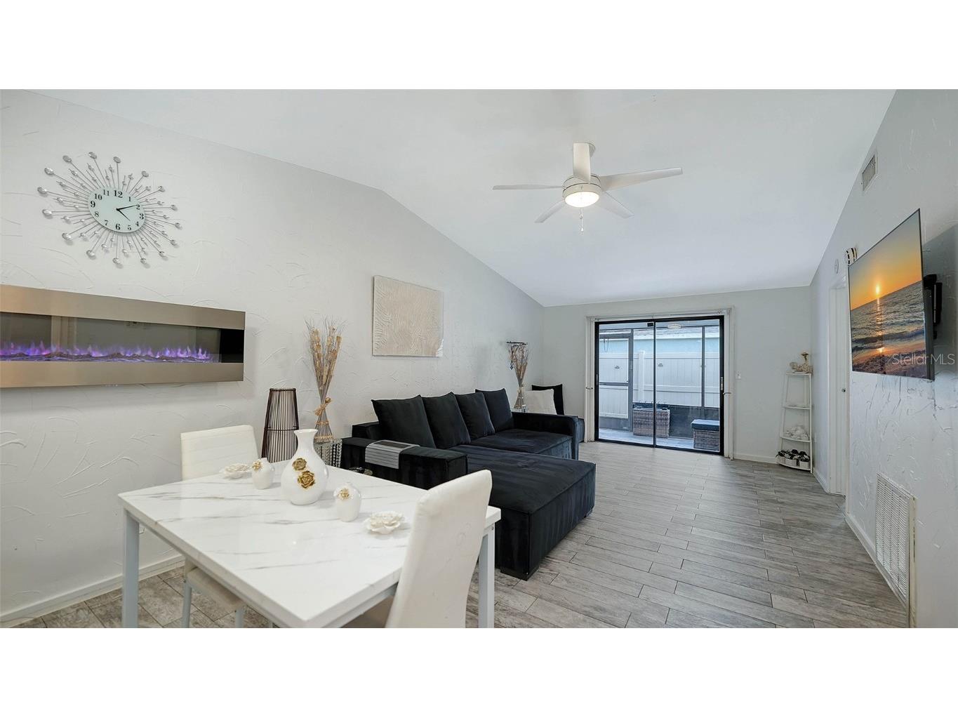 5911 39th Avenue W Bradenton FL 34209 A4667258 image8