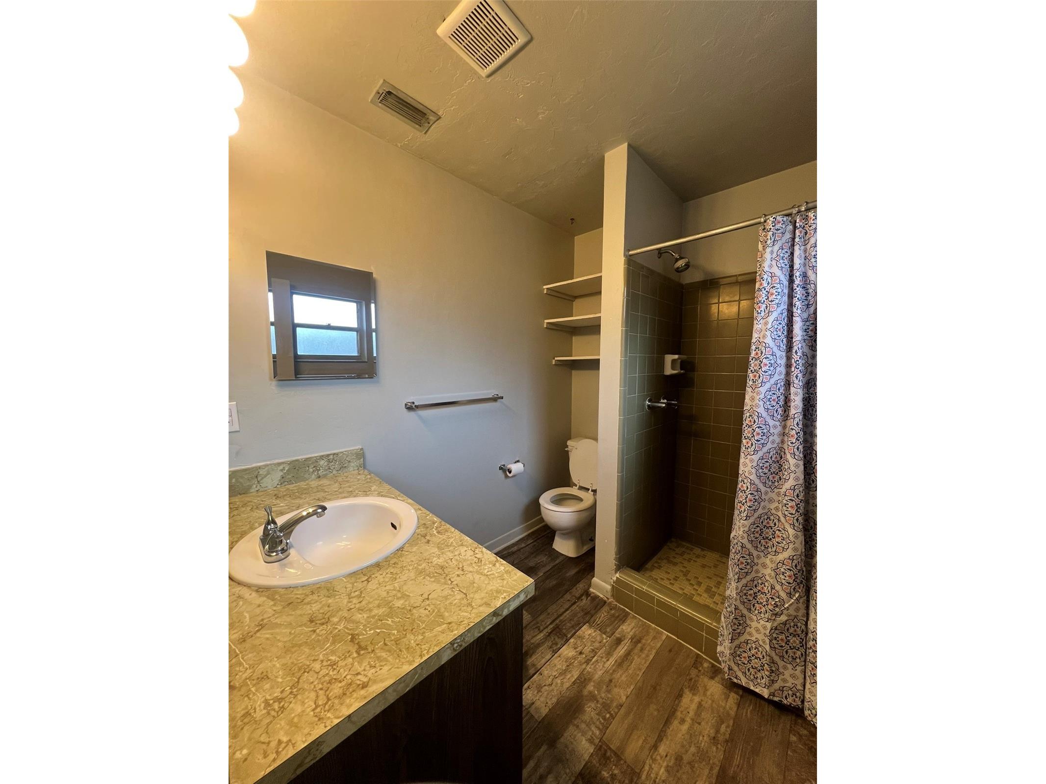 5911 NW 27th Street Gainesville FL 32653 GC537471 image13