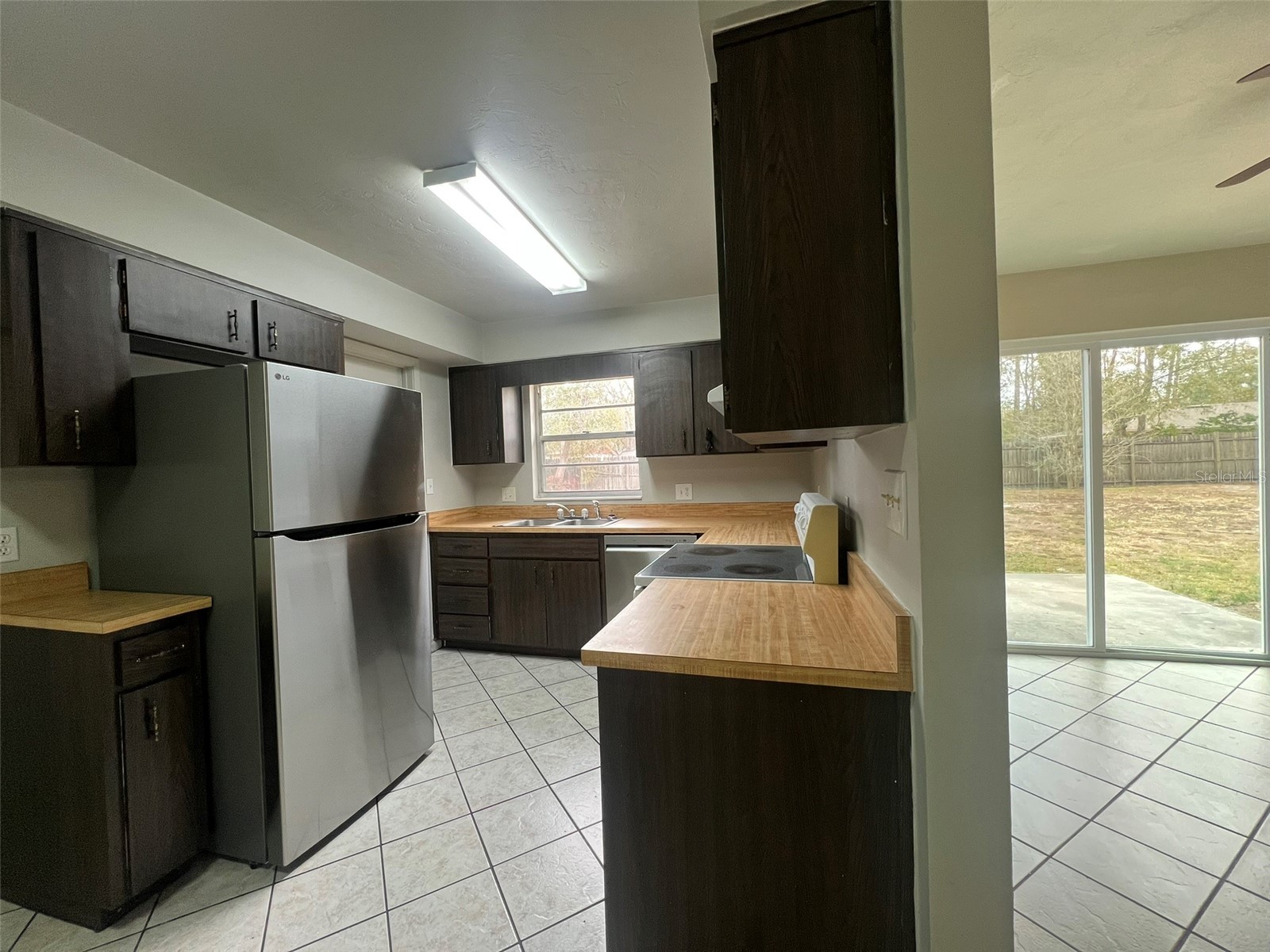 5911 NW 27th Street Gainesville FL 32653 GC537471 image4