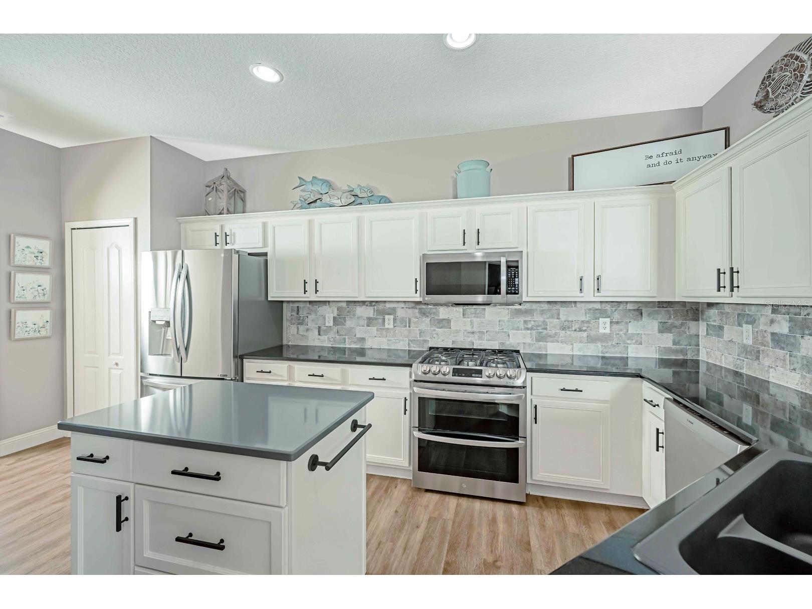 5911 Phoebenest Drive Lithia FL 33547 TB8472322 image9