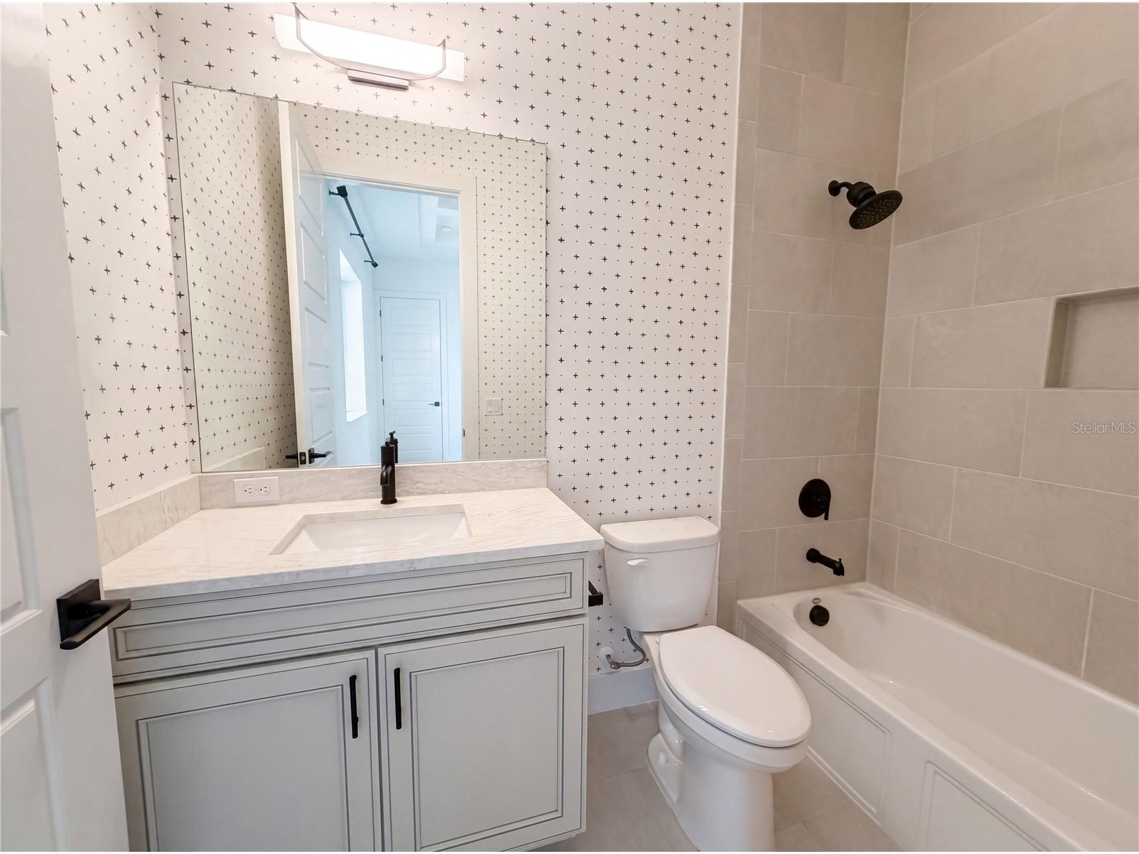 5911 Redbay Boulevard Bradenton FL 34210 O6405075 image10