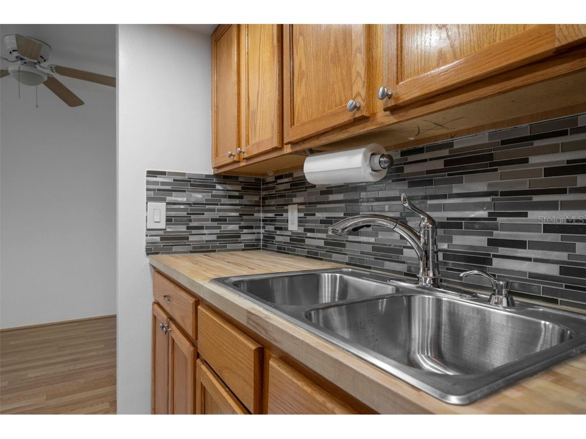 5912 5th Avenue N #E12 Saint Petersburg FL 33710 TB8449988 image10