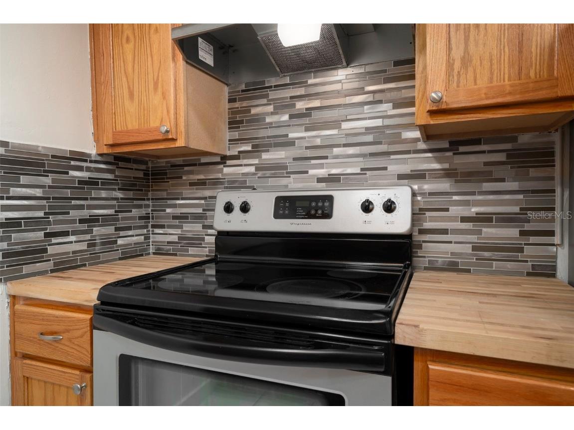 5912 5th Avenue N #E12 Saint Petersburg FL 33710 TB8449988 image11