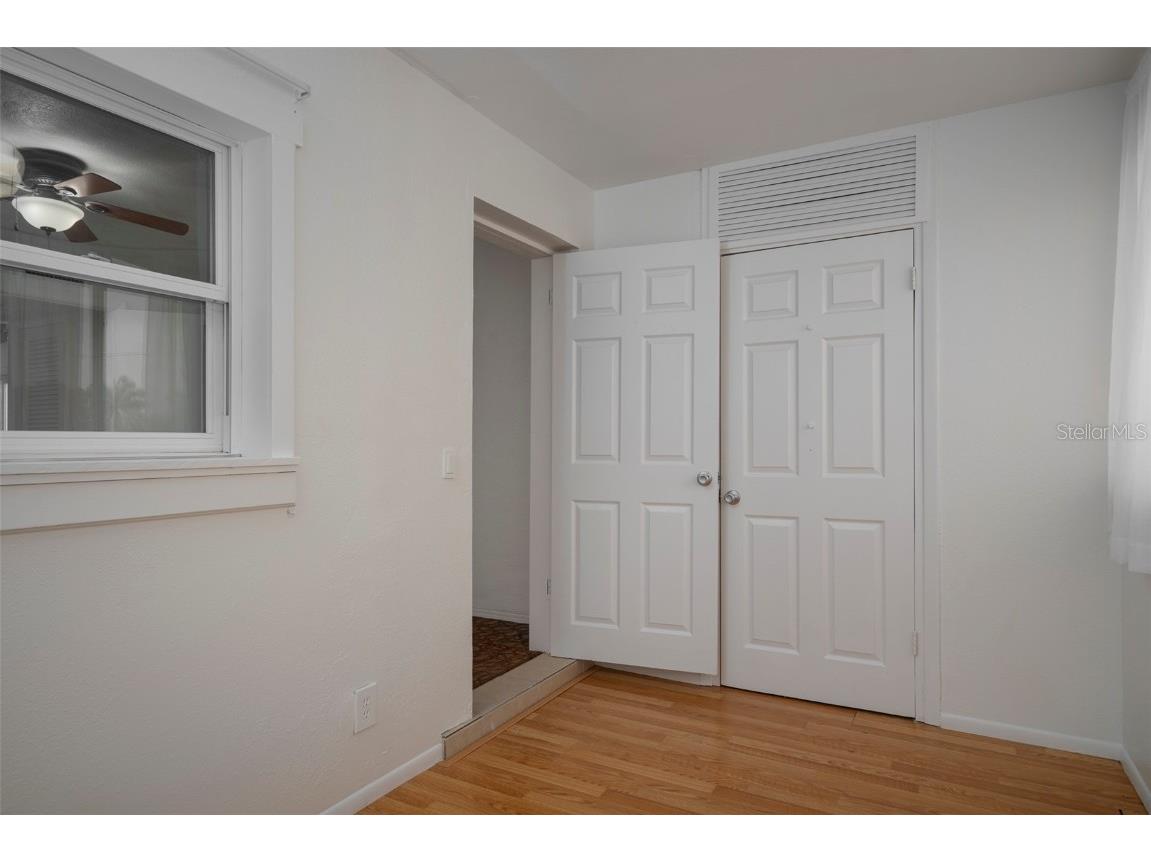 5912 5th Avenue N #E12 Saint Petersburg FL 33710 TB8449988 image17