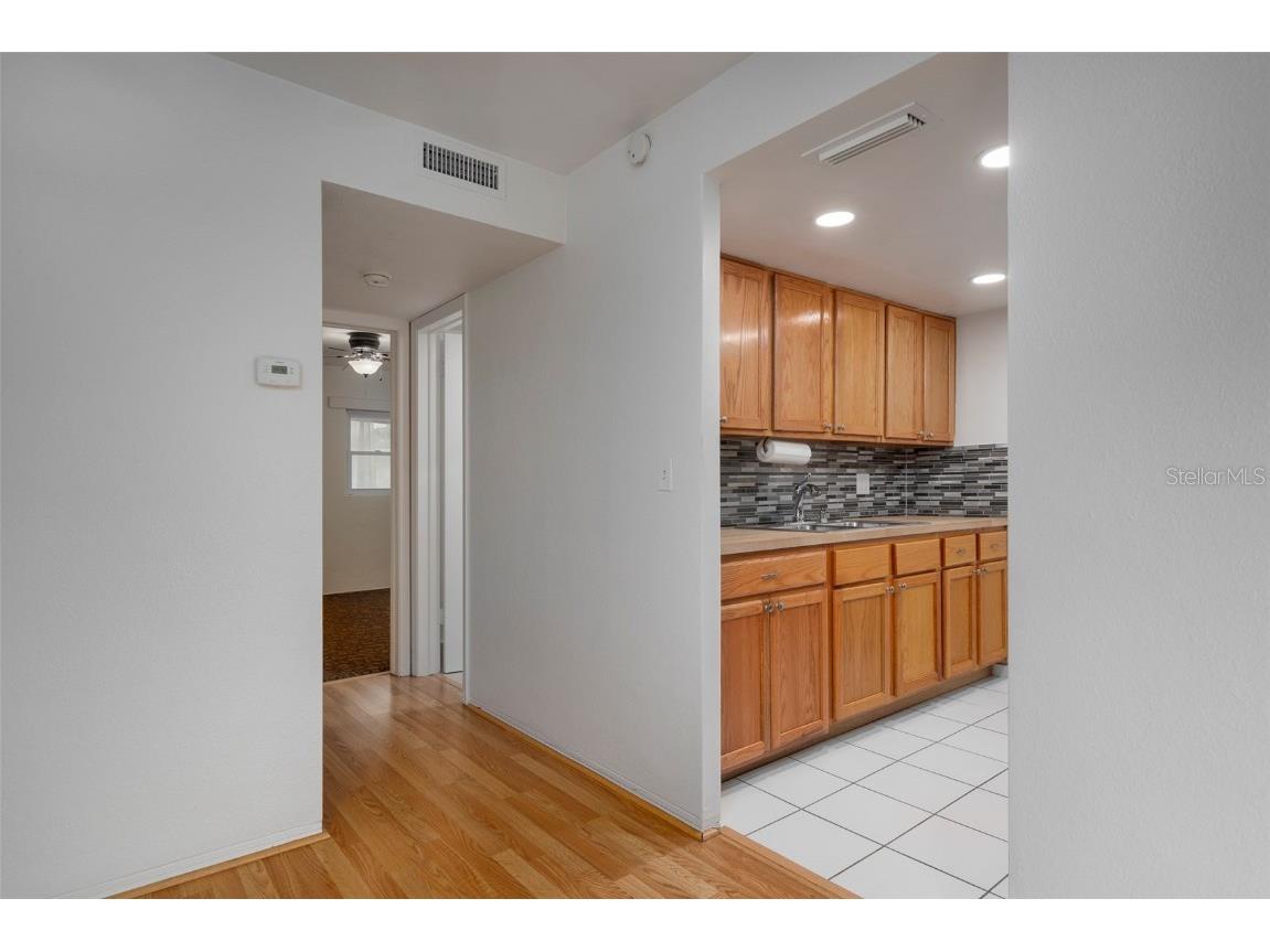 5912 5th Avenue N #E12 Saint Petersburg FL 33710 TB8449988 image8