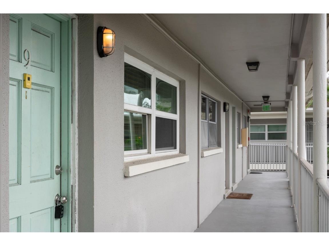 5912 5th Avenue N #E9 Saint Petersburg FL 33710 TB8407516 image1