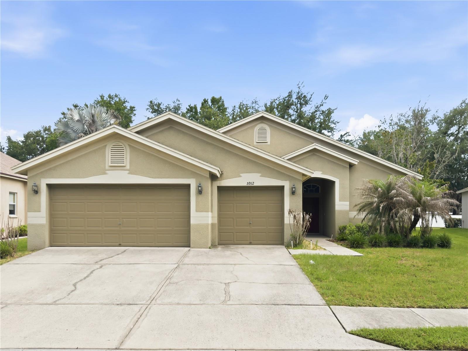 5912 Bramble Bush Court Zephyrhills FL 33541 TB8519582 image1