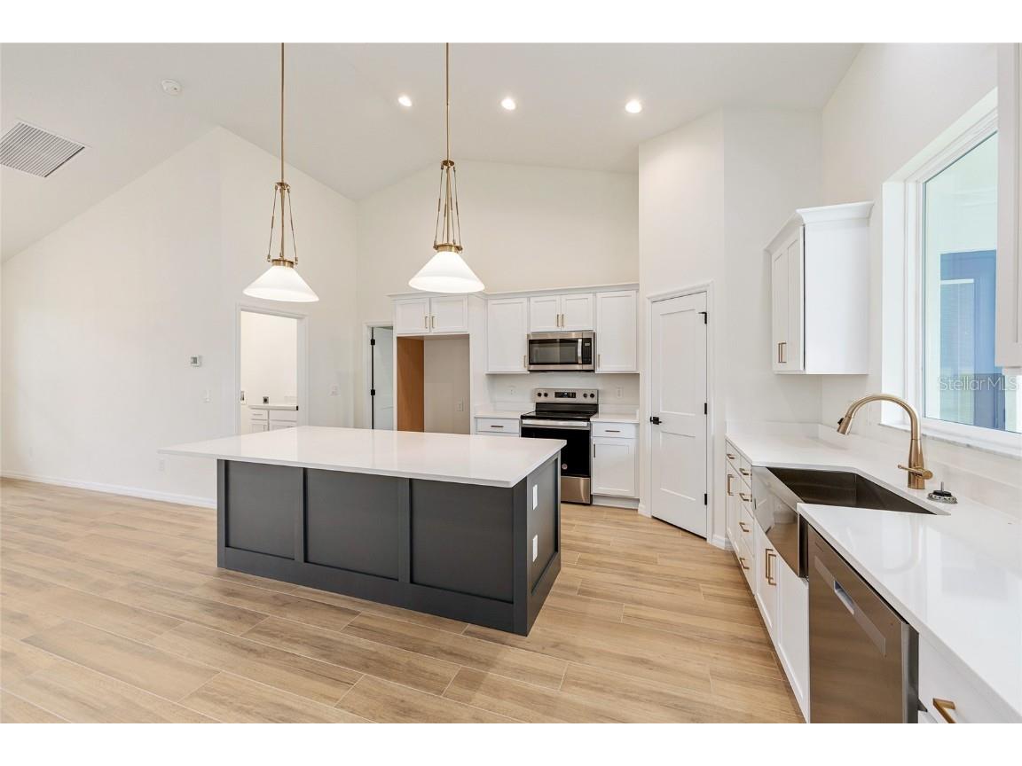 5912 NE 57th Loop N Silver Springs FL 34488 OM690299 image10