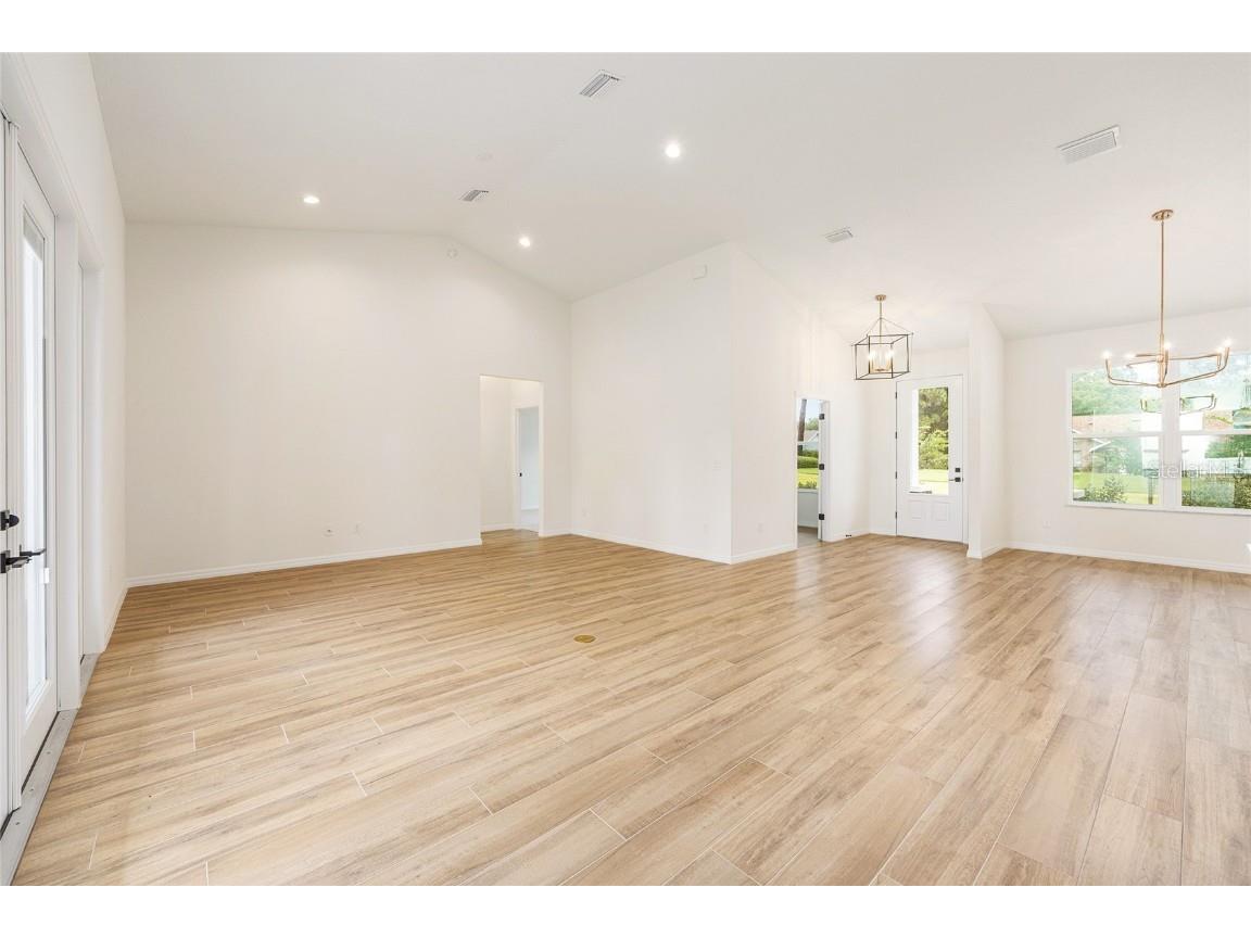 5912 NE 57th Loop N Silver Springs FL 34488 OM690299 image12