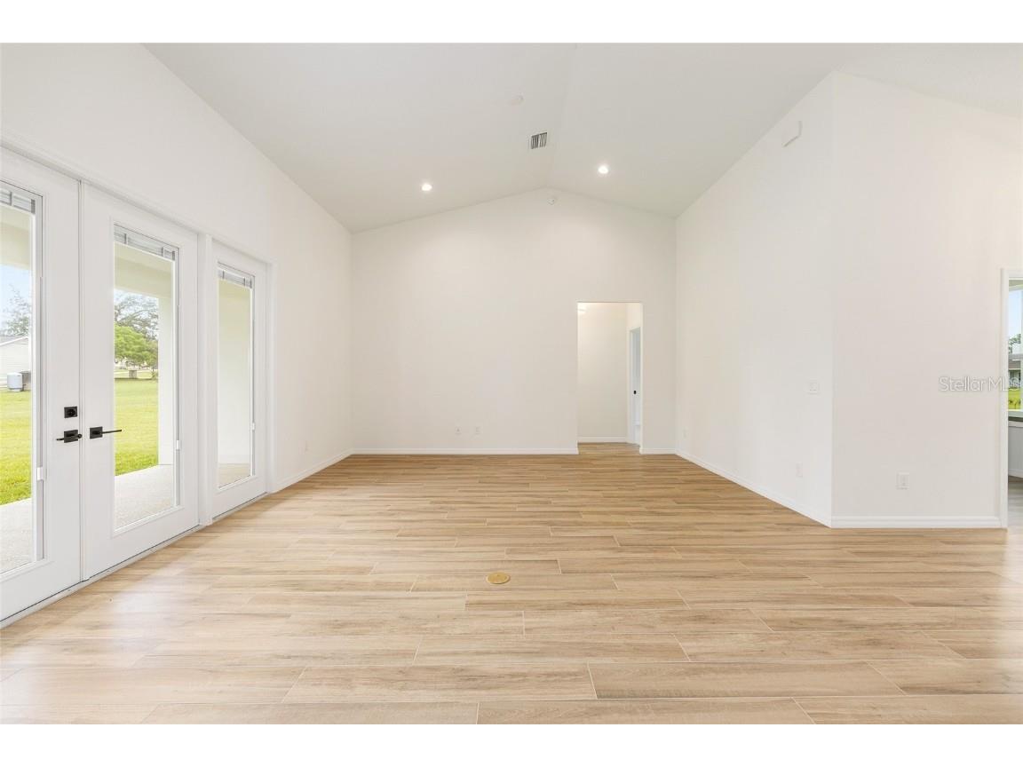 5912 NE 57th Loop N Silver Springs FL 34488 OM690299 image17