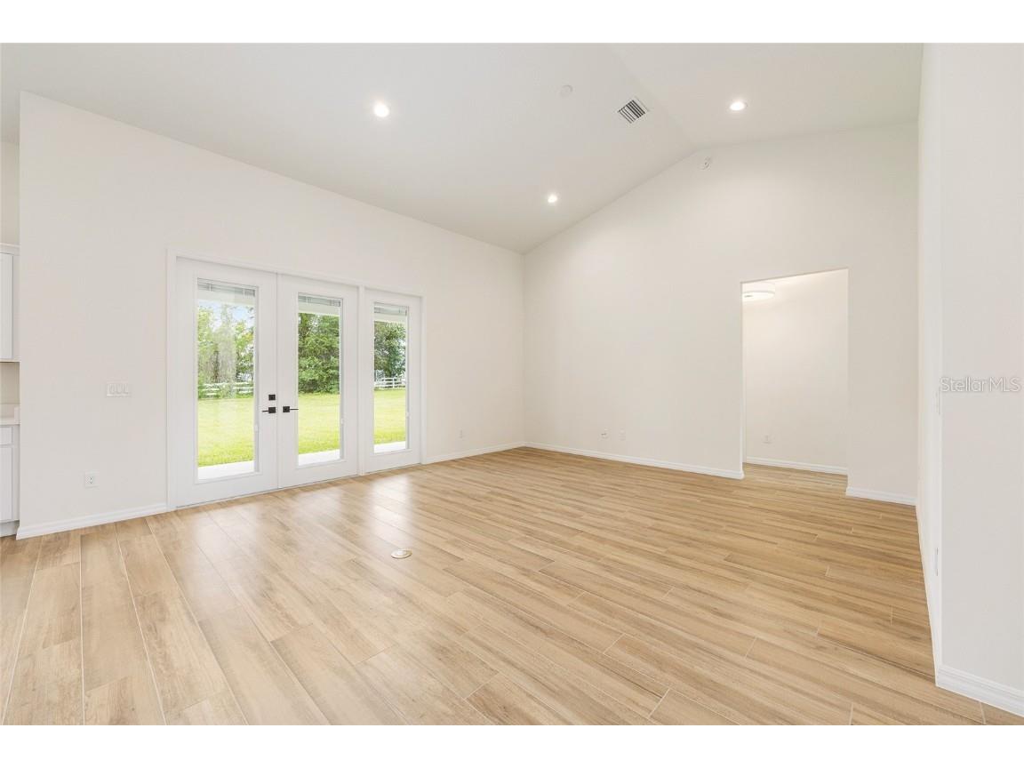 5912 NE 57th Loop N Silver Springs FL 34488 OM690299 image21