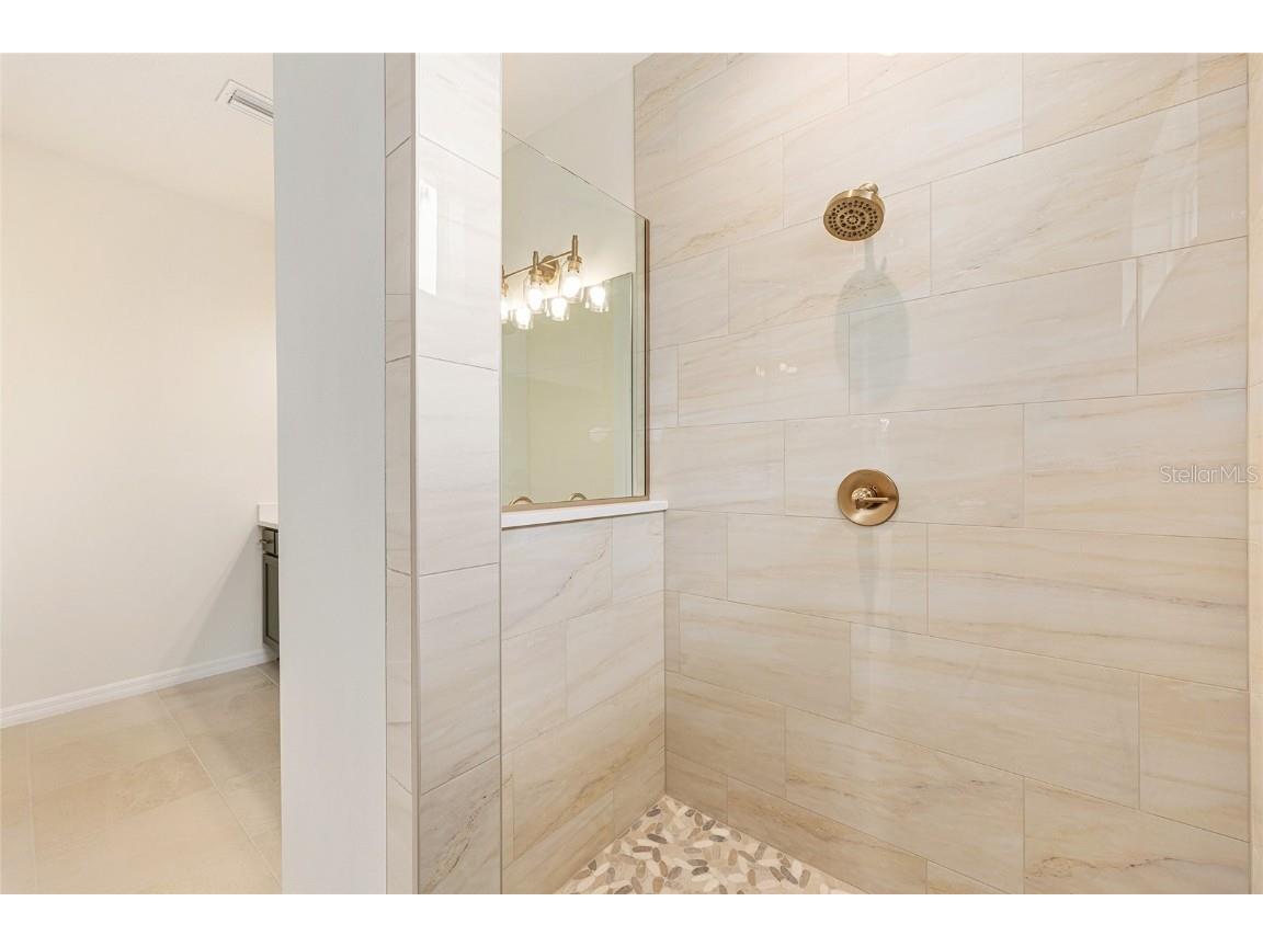 5912 NE 57th Loop N Silver Springs FL 34488 OM690299 image24