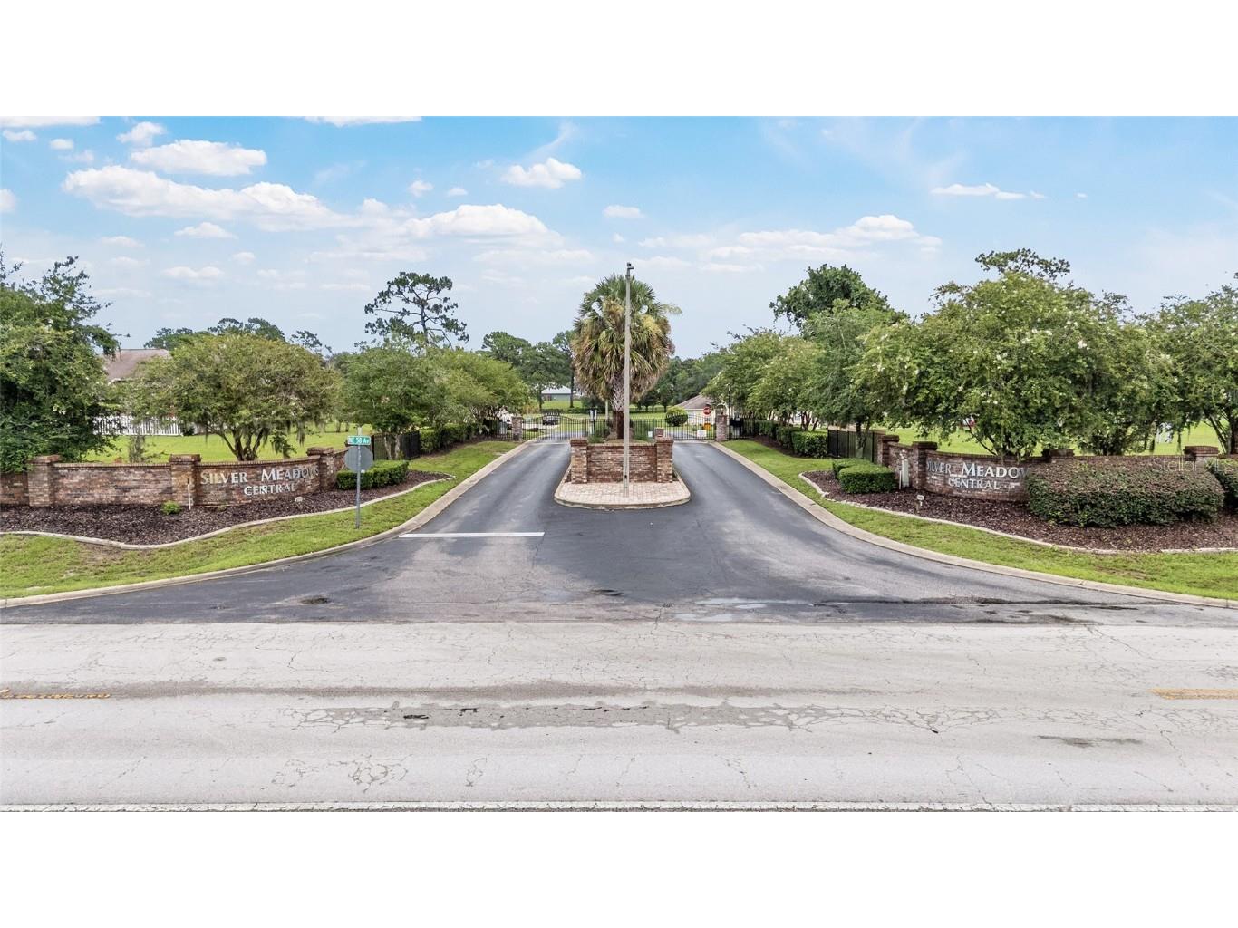 5912 NE 57th Loop N Silver Springs FL 34488 OM690299 image43