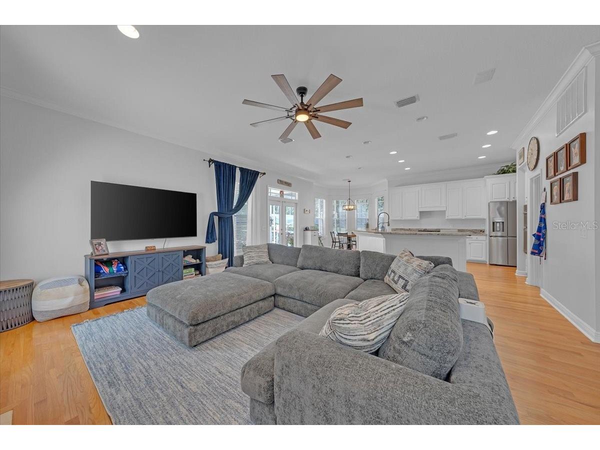 5913 Flatwoods Manor Circle Lithia FL 33547 TB8498141 image13