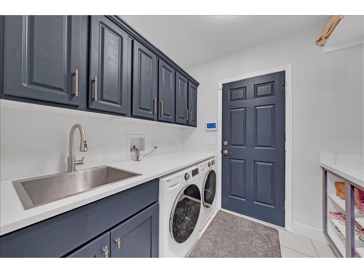 5913 Flatwoods Manor Circle Lithia FL 33547 TB8498141 image25