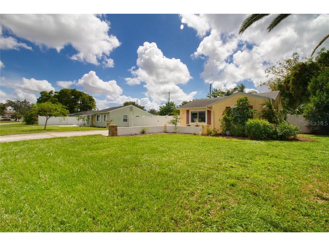 5914 13th Avenue N Saint Petersburg FL 33710 U8255541 image1