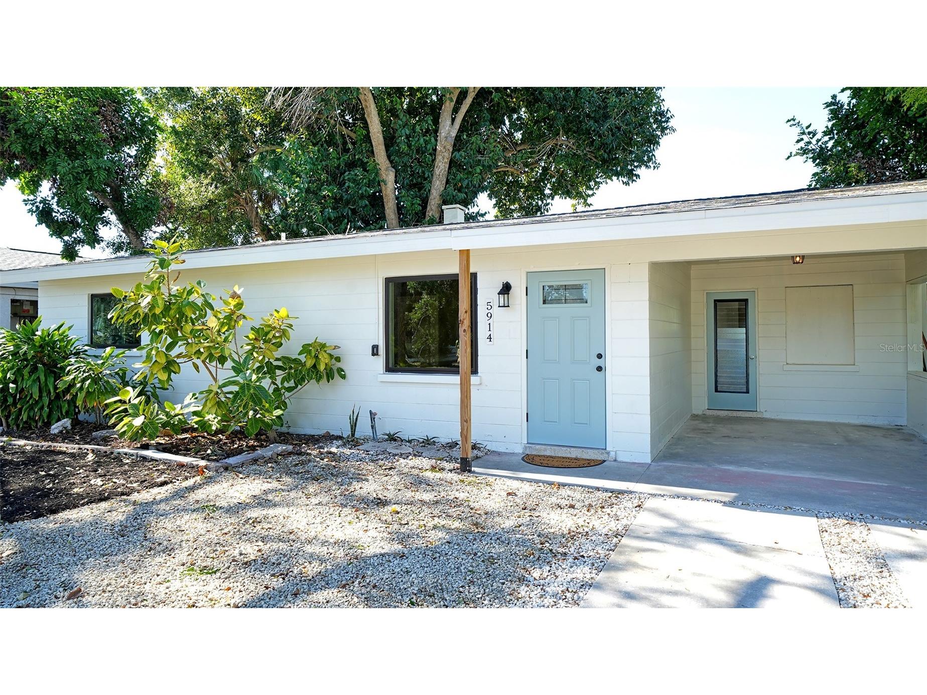 5914 Albert Place Sarasota FL 34231 A4679522 image2