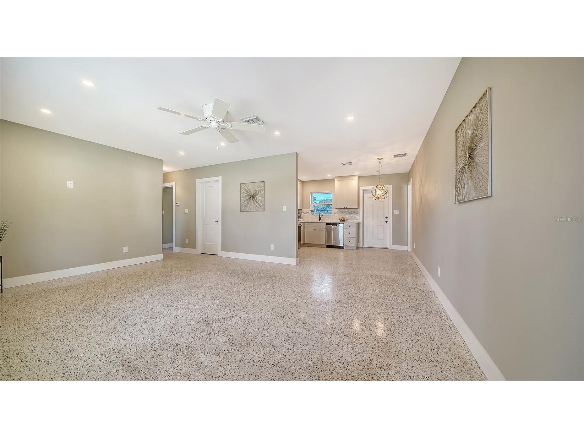 5914 Albert Place Sarasota FL 34231 A4679522 image4