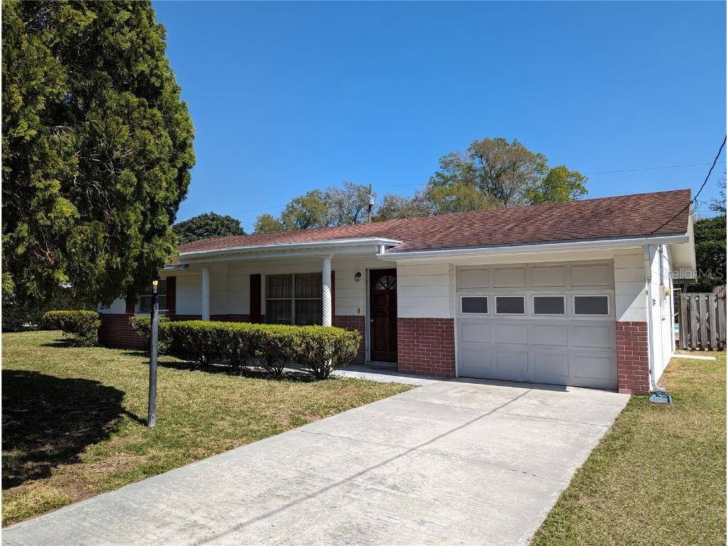 5914 Wilson Drive Zephyrhills FL 33542 T3508679 image1