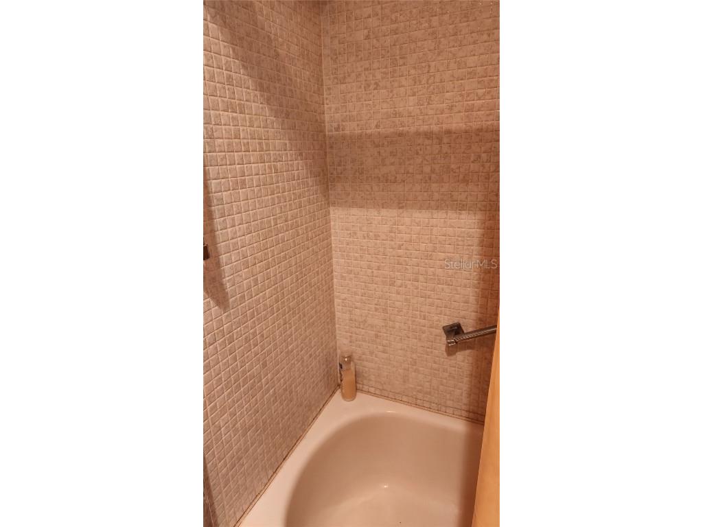 5915 18th Street N #12 Saint Petersburg FL 33714 TB8337497 image8