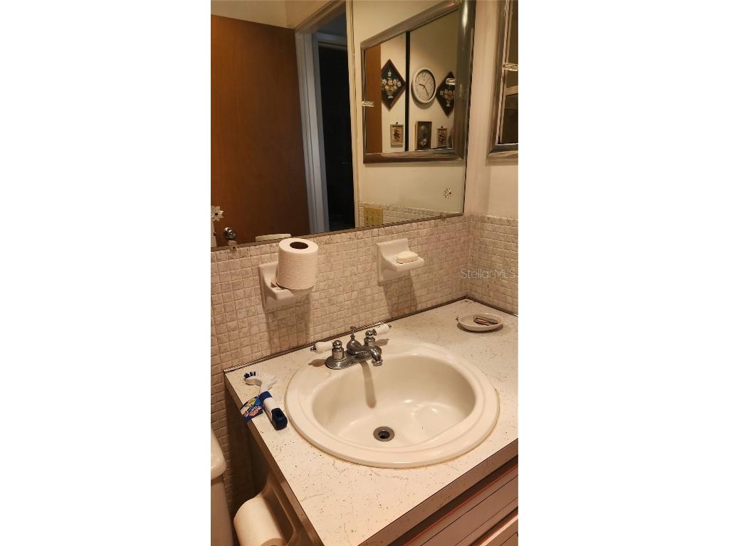 5915 18th Street N #12 Saint Petersburg FL 33714 TB8337497 image9