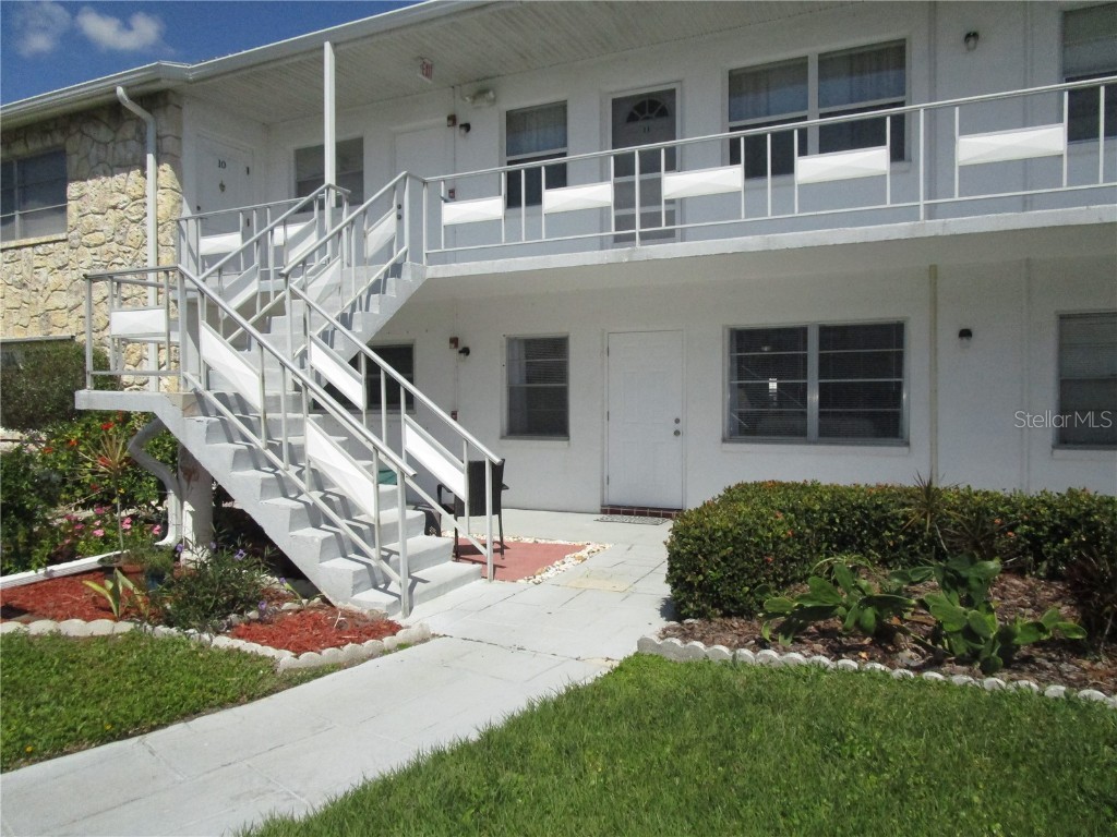 5915 18th Street N #2 Saint Petersburg FL 33714 U8234517 image1
