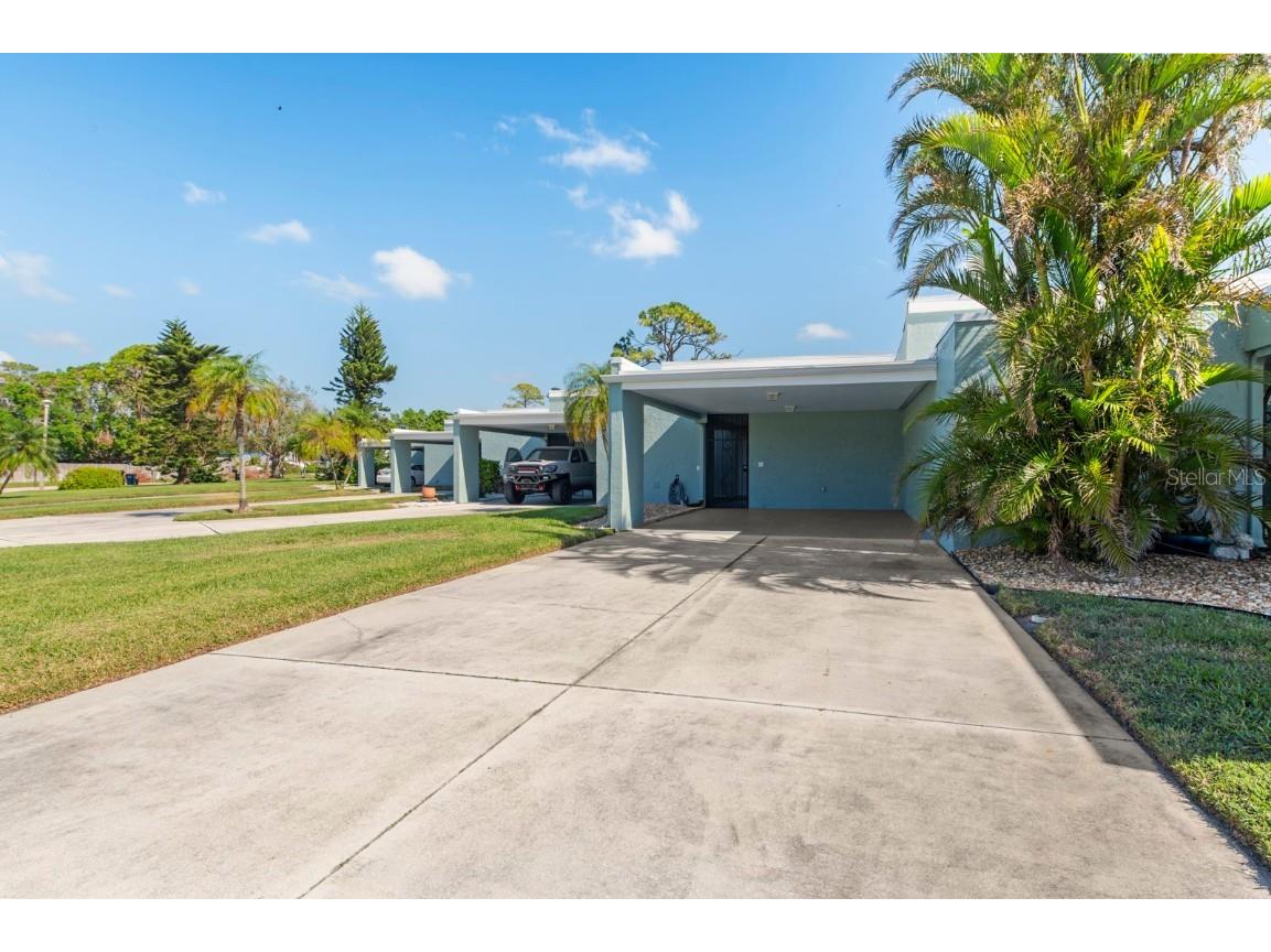 5915 43rd Street W Bradenton FL 34210 A4628232 image1