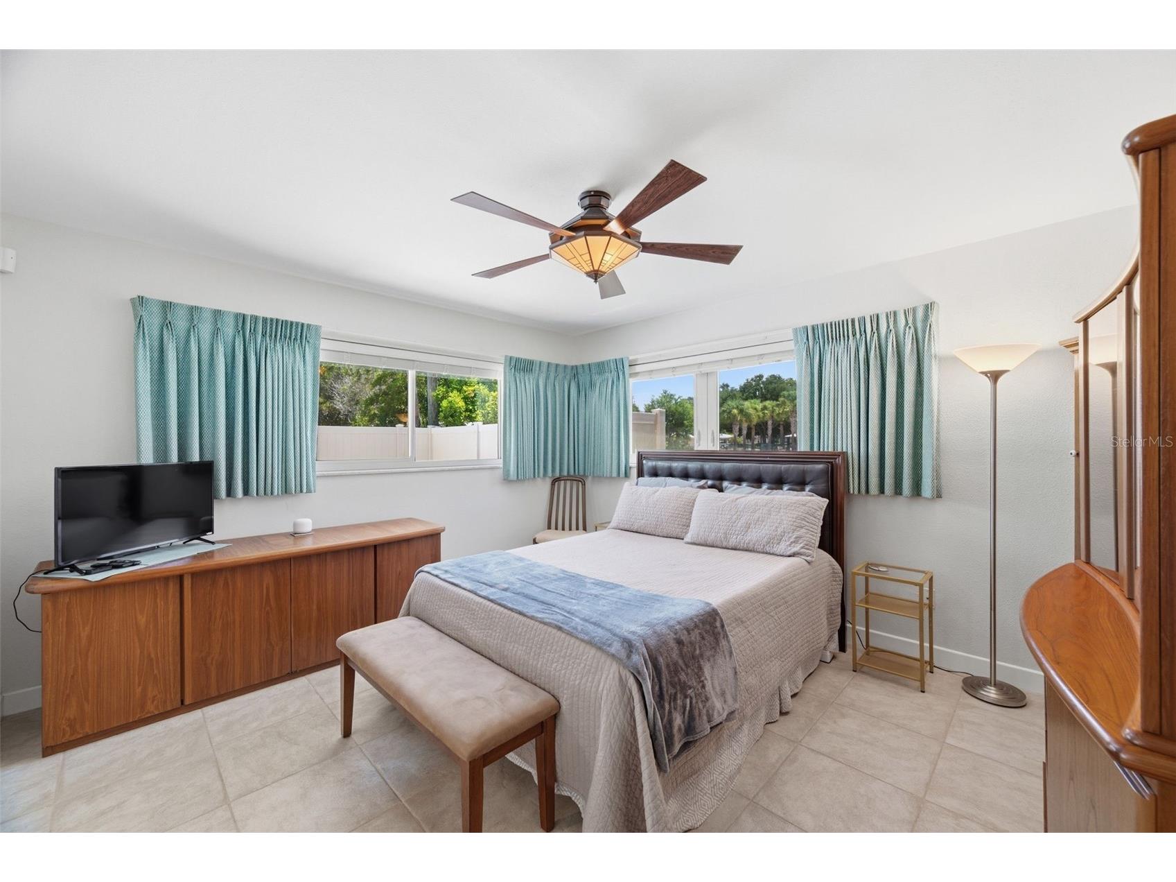 5915 46th Avenue N Kenneth City FL 33709 TB8523006 image12