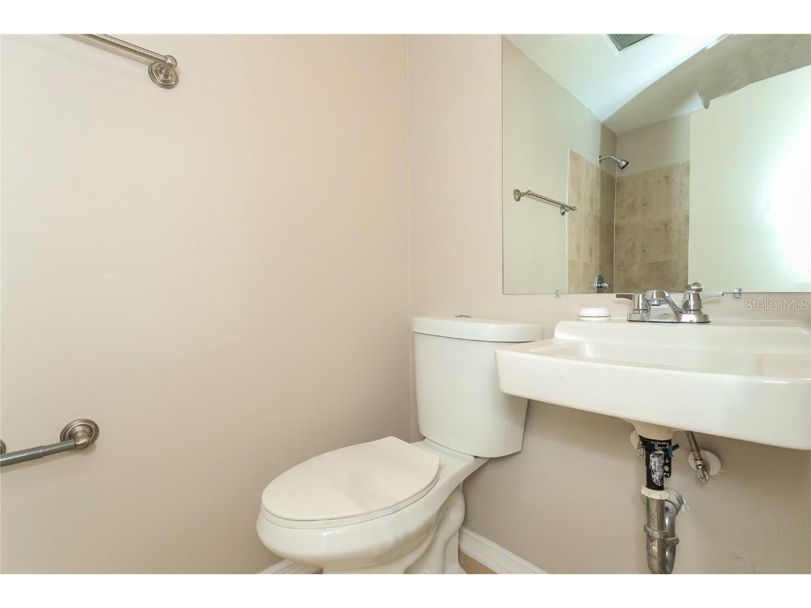 5915 Beechmont Boulevard Orlando FL 32808 O6359257 image13