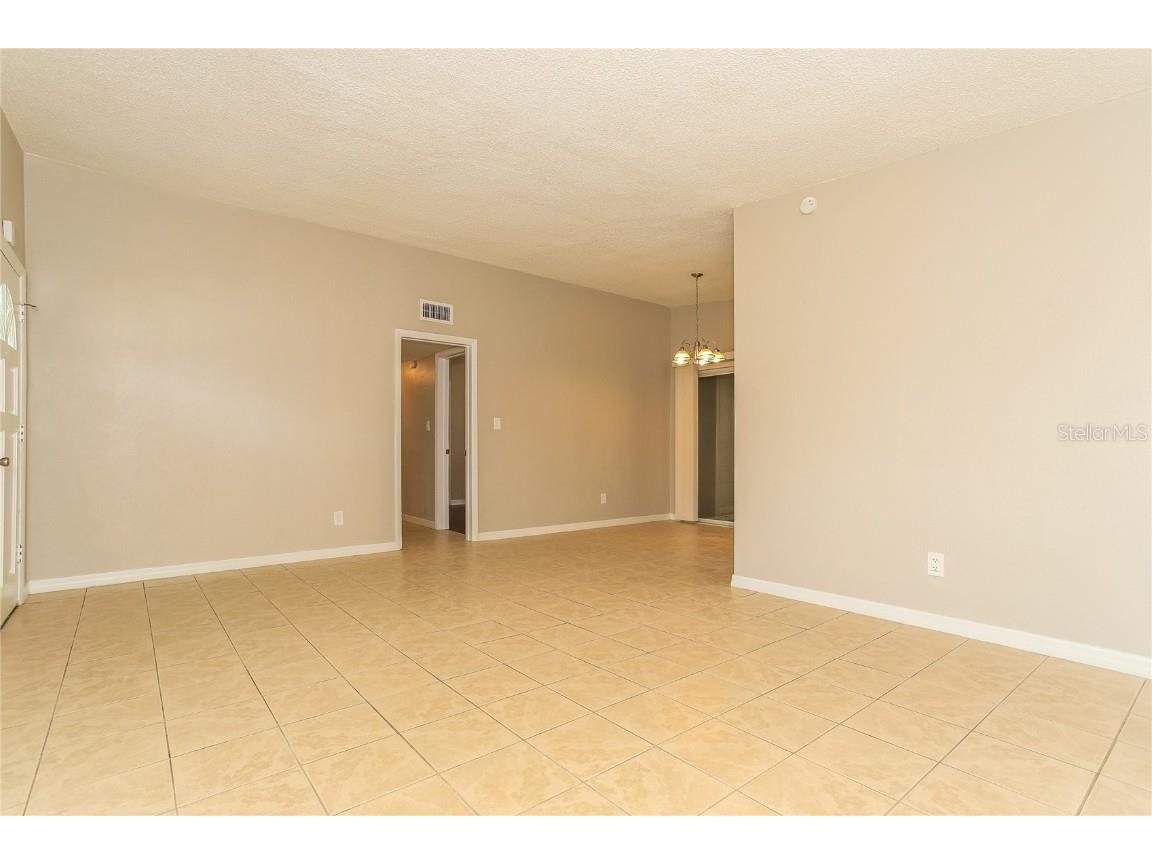 5915 Beechmont Boulevard Orlando FL 32808 O6359257 image3