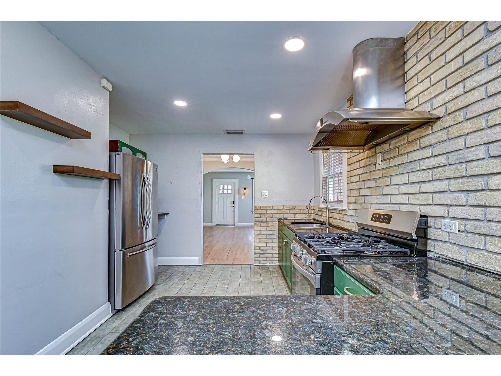 5915 N Otis Avenue Tampa FL 33604 TB8466975 image11