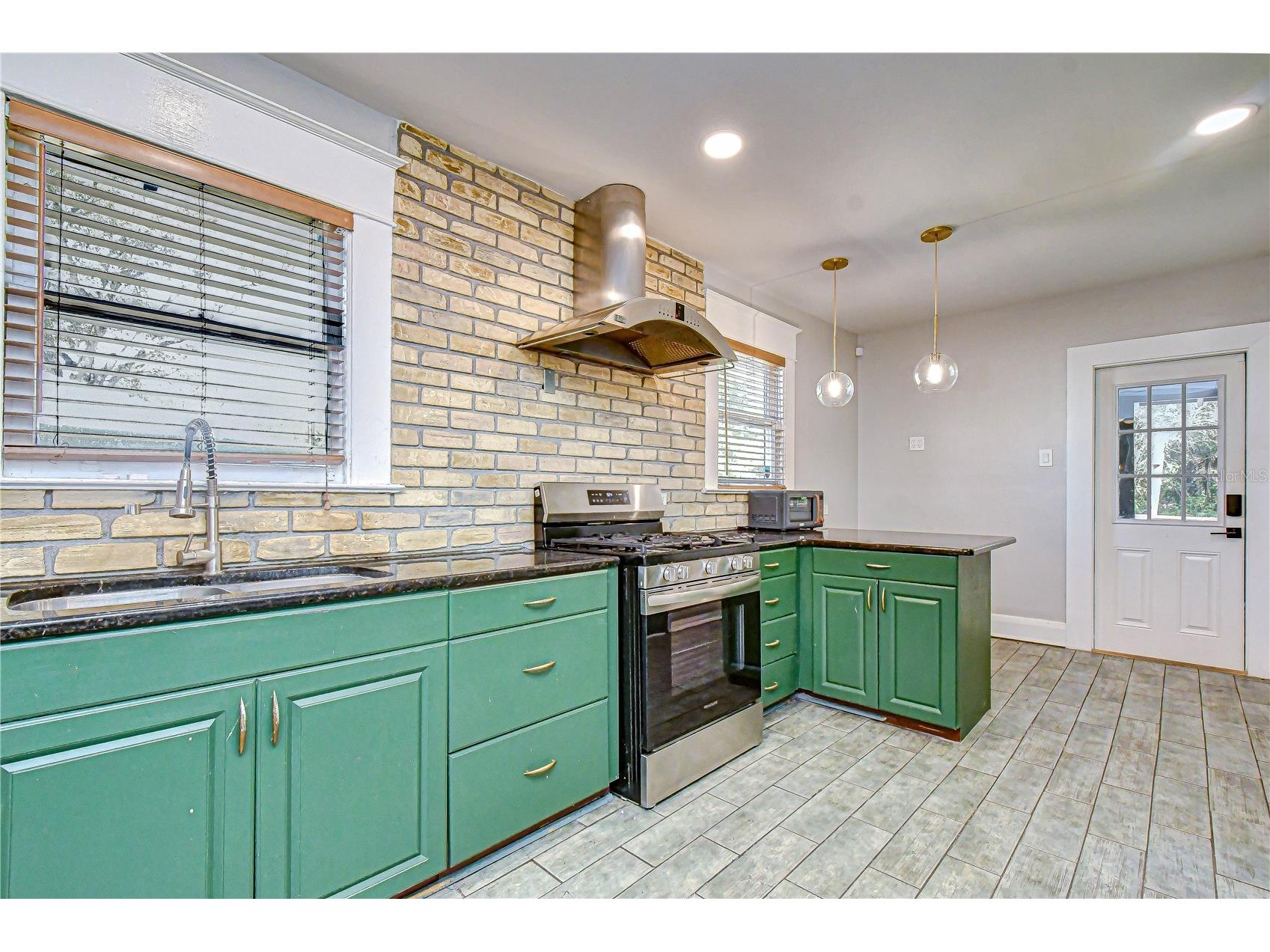 5915 N Otis Avenue Tampa FL 33604 TB8466975 image13