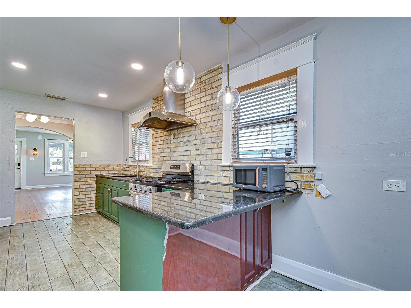 5915 N Otis Avenue Tampa FL 33604 TB8466975 image14