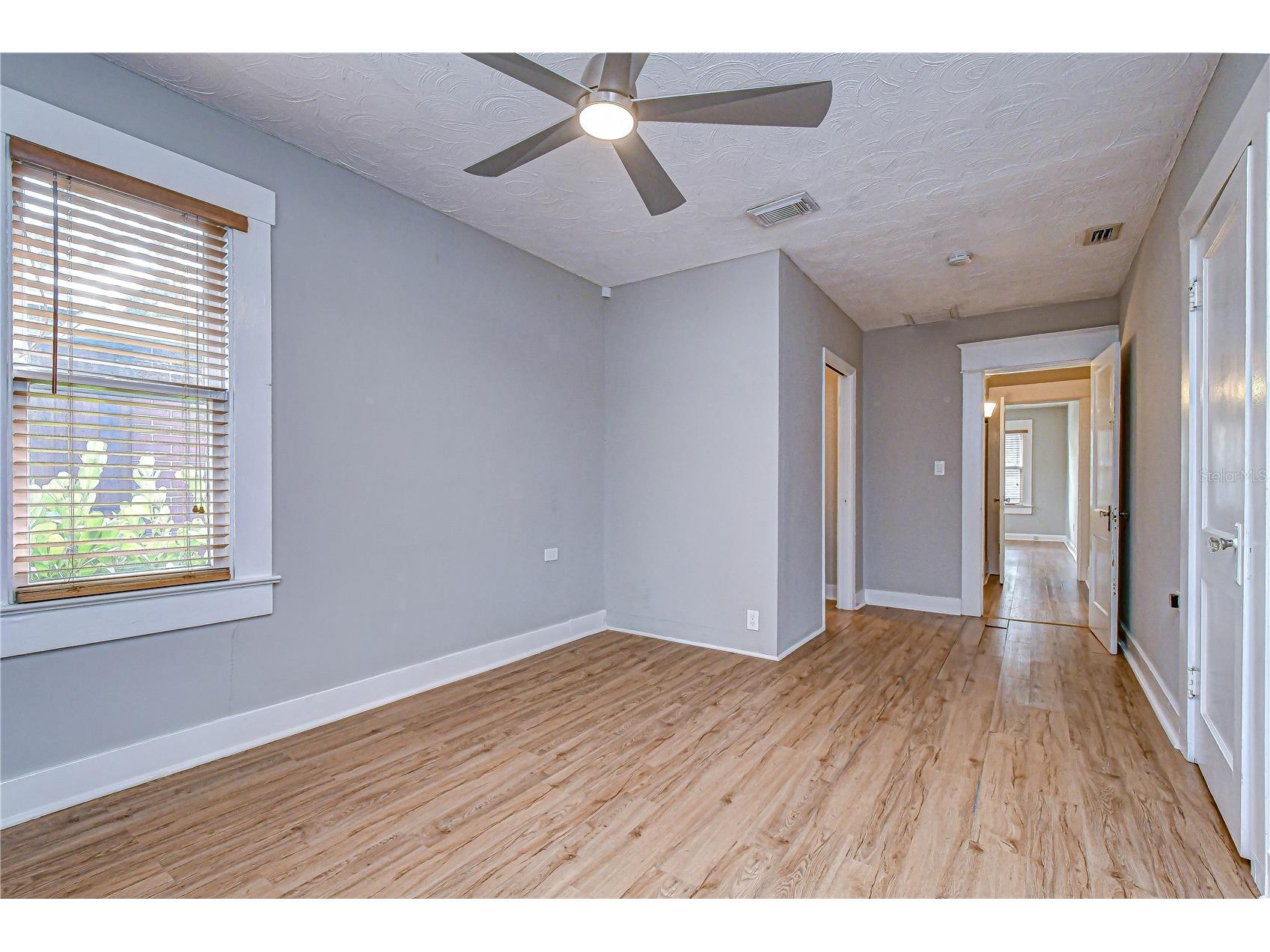 5915 N Otis Avenue Tampa FL 33604 TB8466975 image17