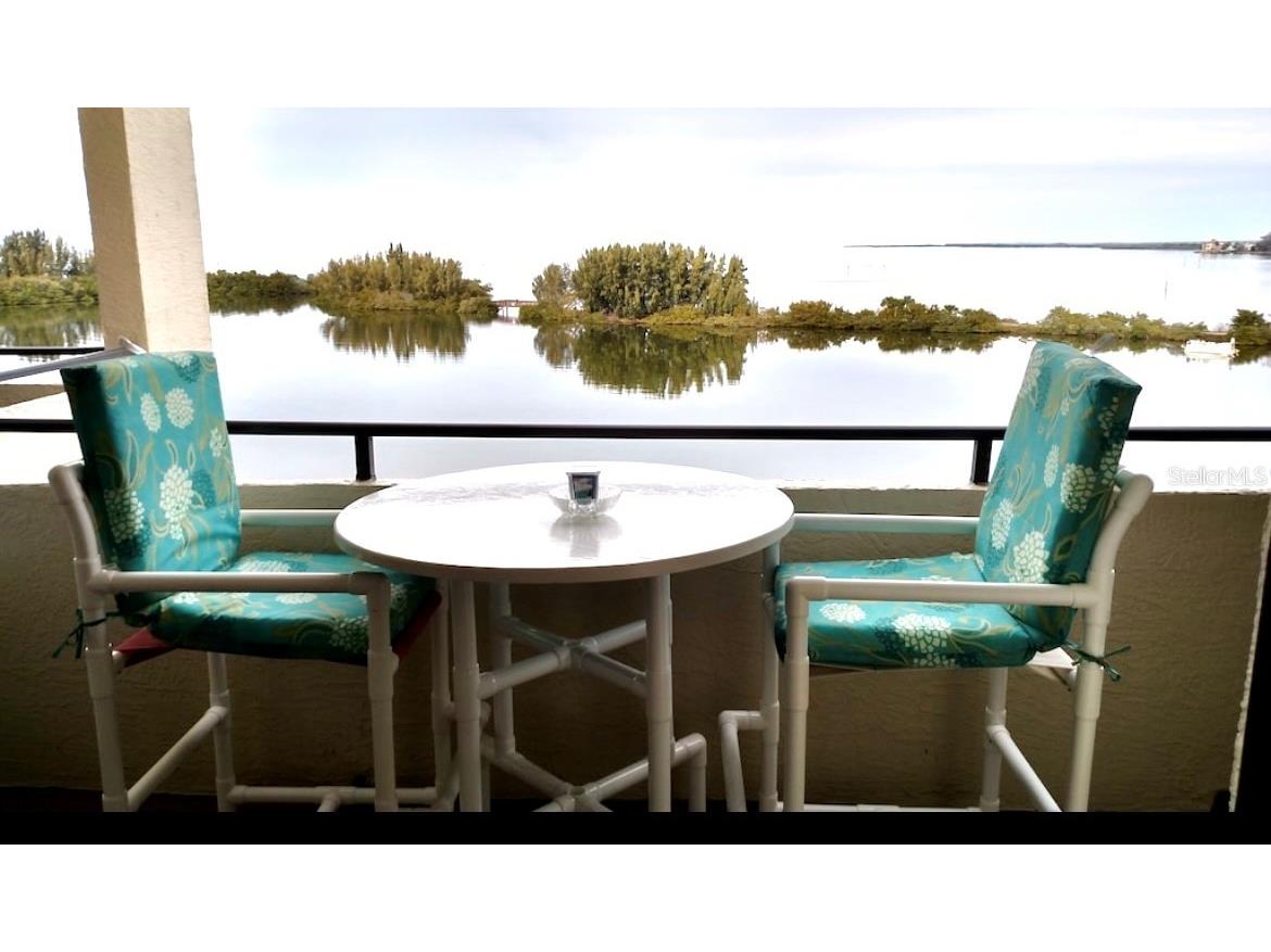 5915 Sea Ranch Drive #402W Hudson FL 34667 W7856136 image1