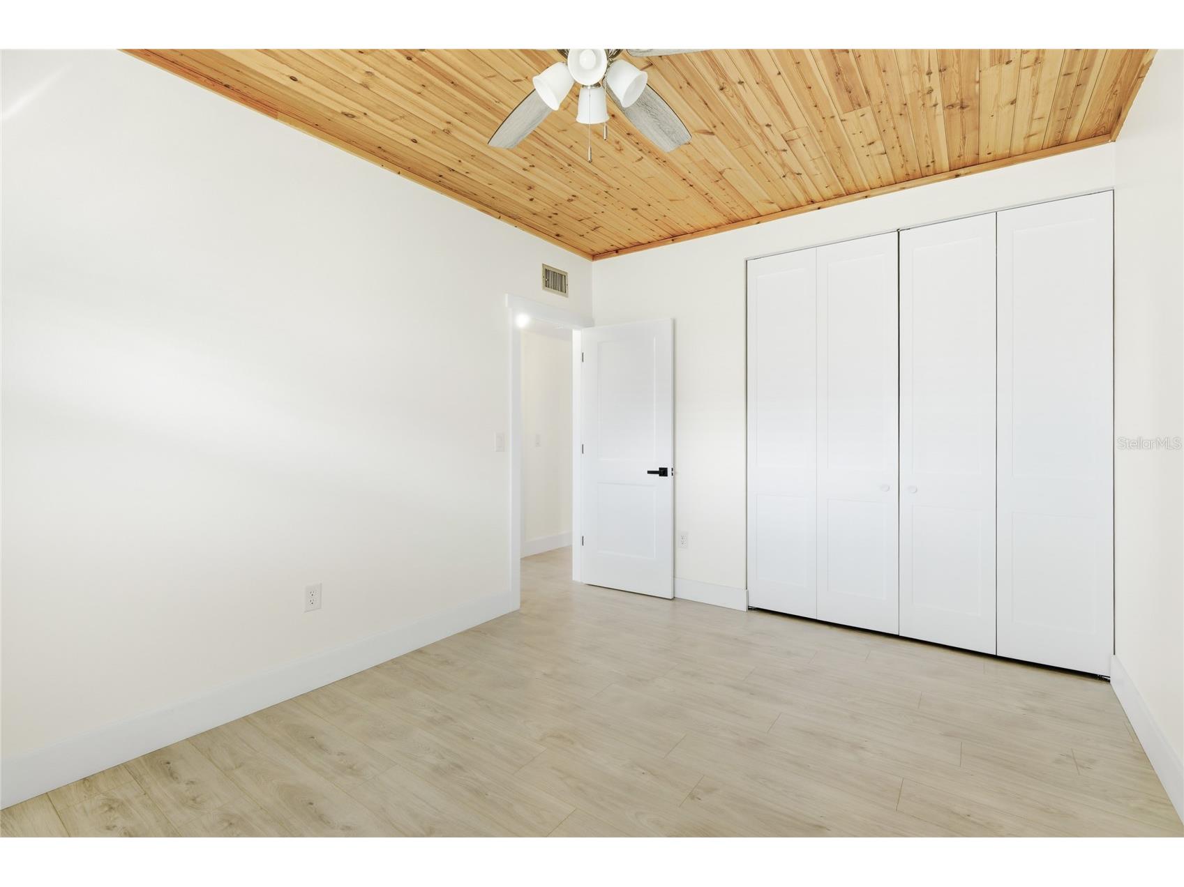 5915 Tidewood Avenue #4 Sarasota FL 34231 A4675716 image21