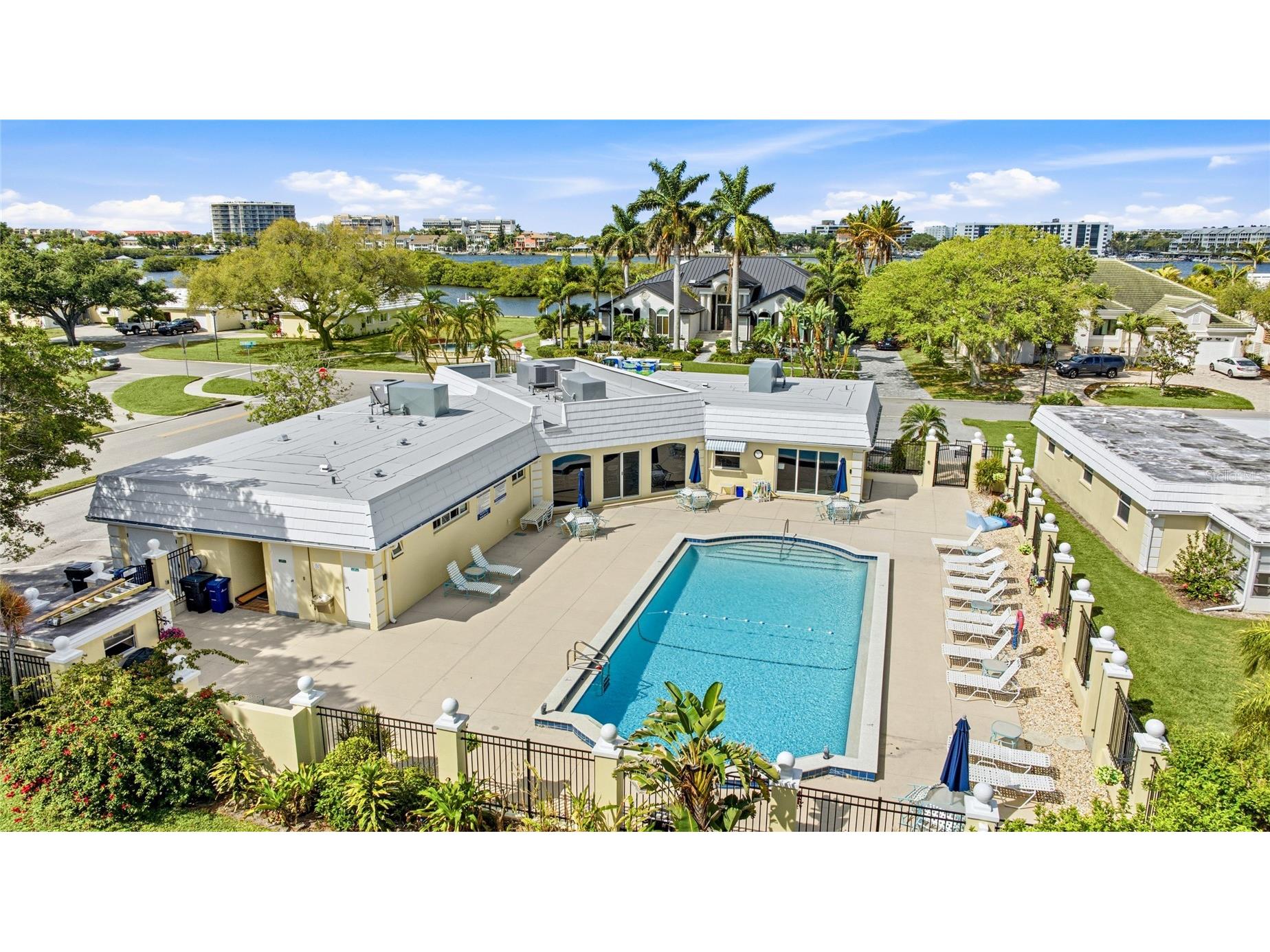 5915 Tidewood Avenue #4 Sarasota FL 34231 A4675716 image33