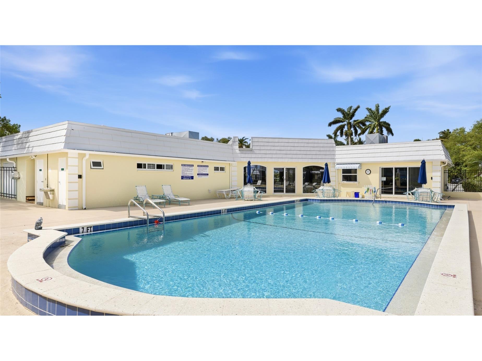 5915 Tidewood Avenue #4 Sarasota FL 34231 A4675716 image35